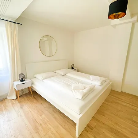 Contactless Self-check-in - Stayhere 1 Štýrský Hradec